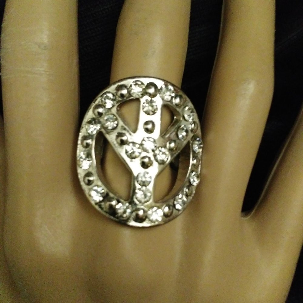 Beautiful Peace Sign Rhinestones Silver Ring